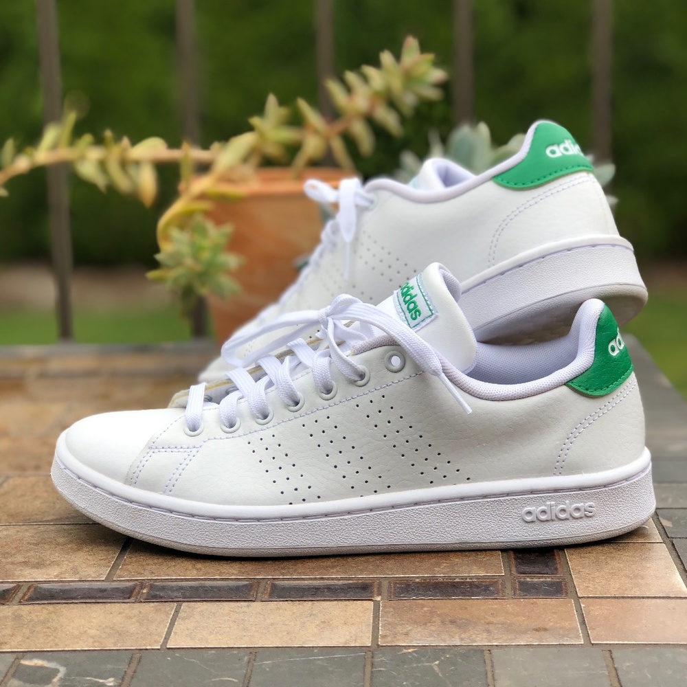 ADIDAS ORIGINALS WHITE SIZE US 8